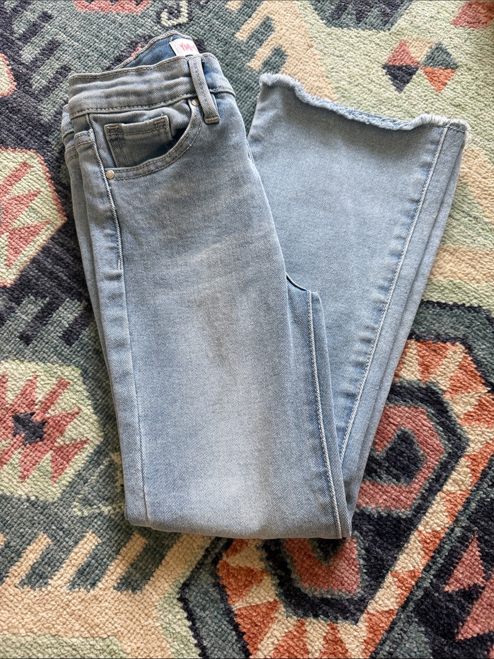 Light Wash Women’s Jeans - Brand Unspecified